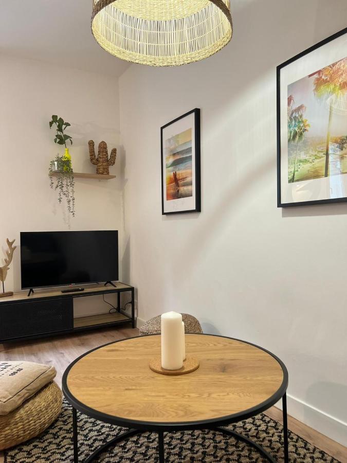 Bright T2 Of 34 M Renovated In The Downtown Marseille Exterior photo